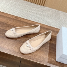 Christian Dior Low Shoes